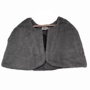 Wonder Nation Faux Fur Gray Capelet